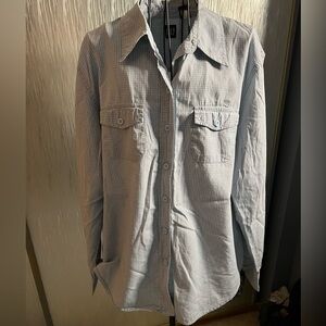 Womens Gap Plaid Button Down Shirt.